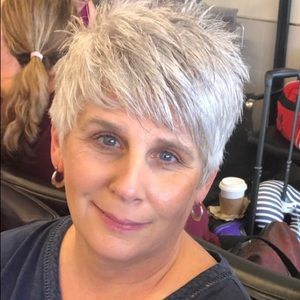 Meet your Posher, Donna